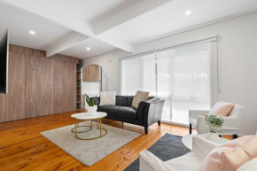 The Cosy Haven, Mont Albert